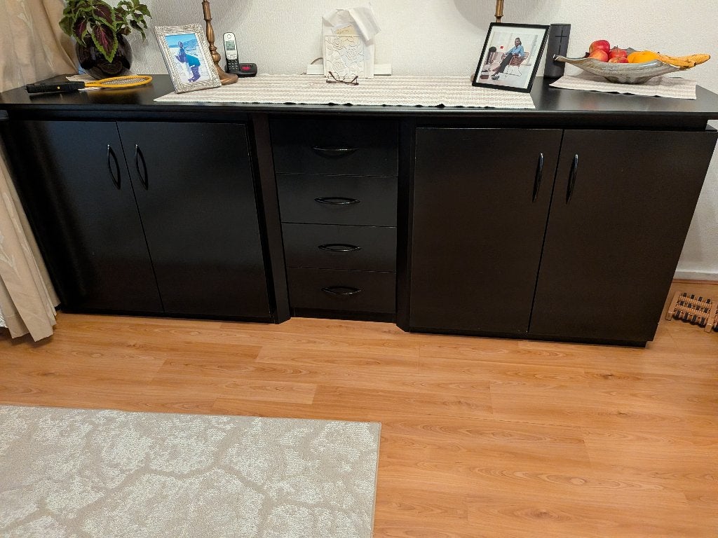 Zwart dressoir met lades en deuren - Goede conditie, Ophalen, Met deur(en), Zo goed als nieuw, 200 cm of meer