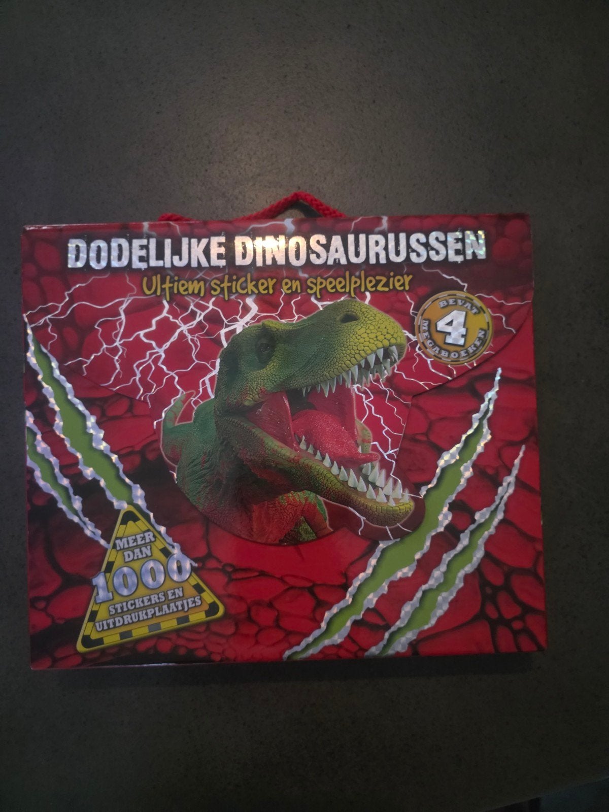 Dodelijke Dinosaurussen: Ultiem Sticker en Speelplezier Boek, Ophalen of Verzenden