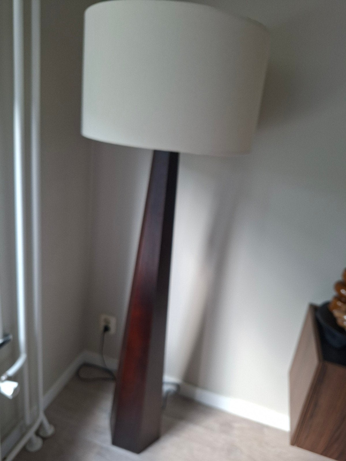 Moderne vloerlamp - Zo goed als nieuw, Ophalen, Zo goed als nieuw, Stof, Modern