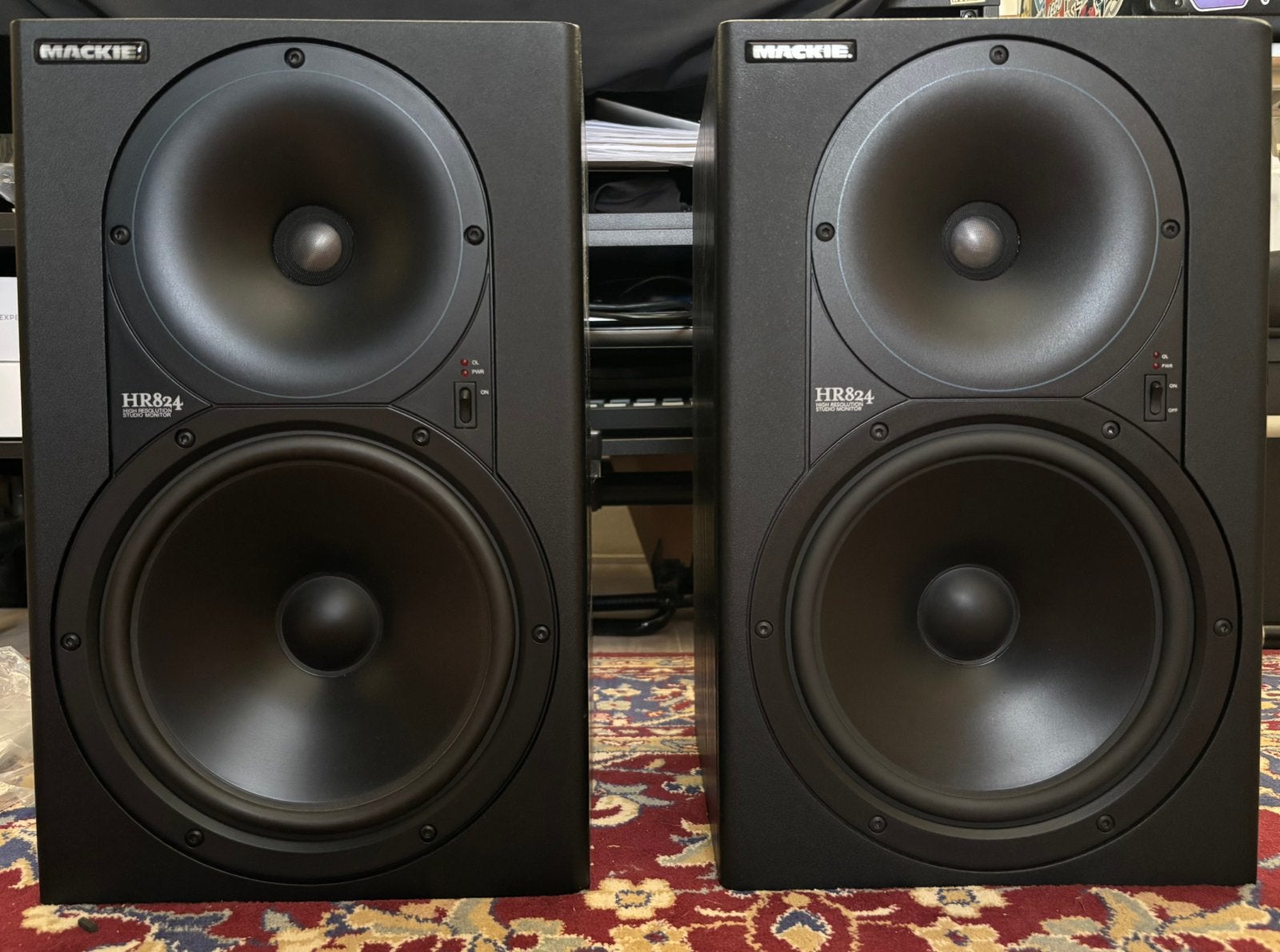 Set Mackie HR824 MKI met gravity stands, Studiomonitor, Gebruikt, Ophalen, 150 watt of meer