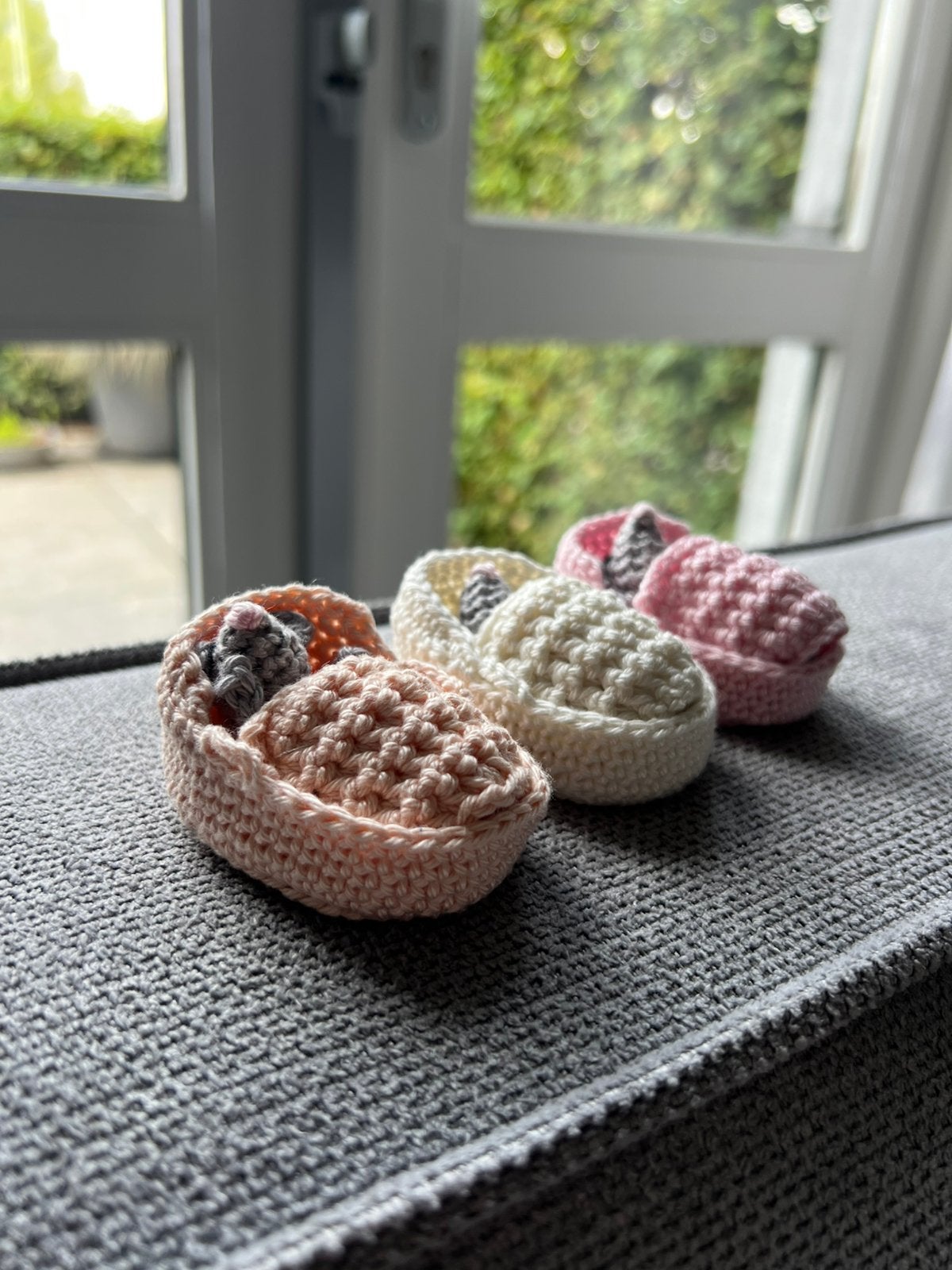 Wiegje, dekentje en muisje, Ophalen of Verzenden, Nieuw, Poppenhuis