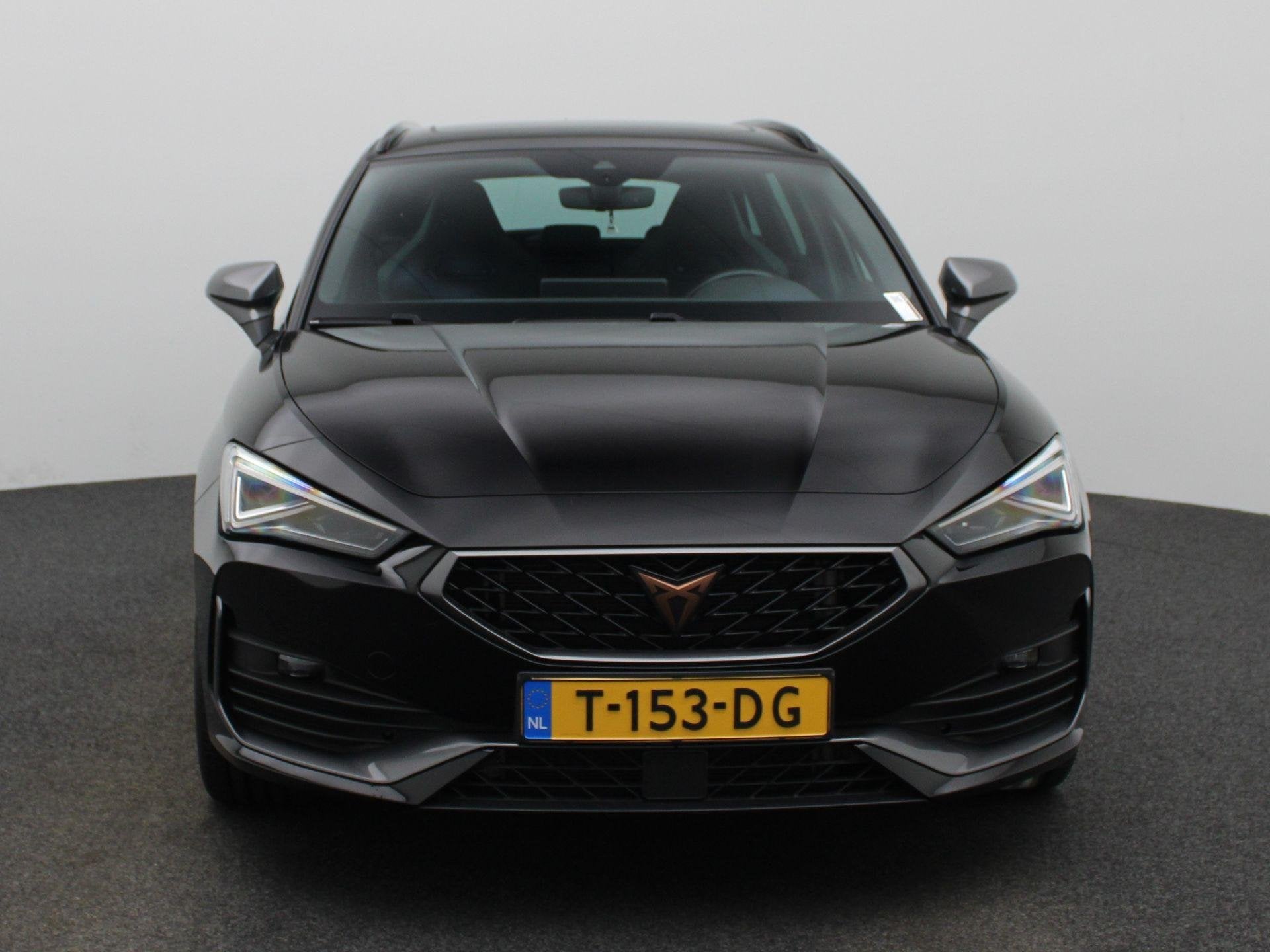 CUPRA Leon Sportstourer 1.4 e-Hybrid VZ Copper Edition | PAN, Auto's, 12 maanden, Gebruikt, Leon, Zwart