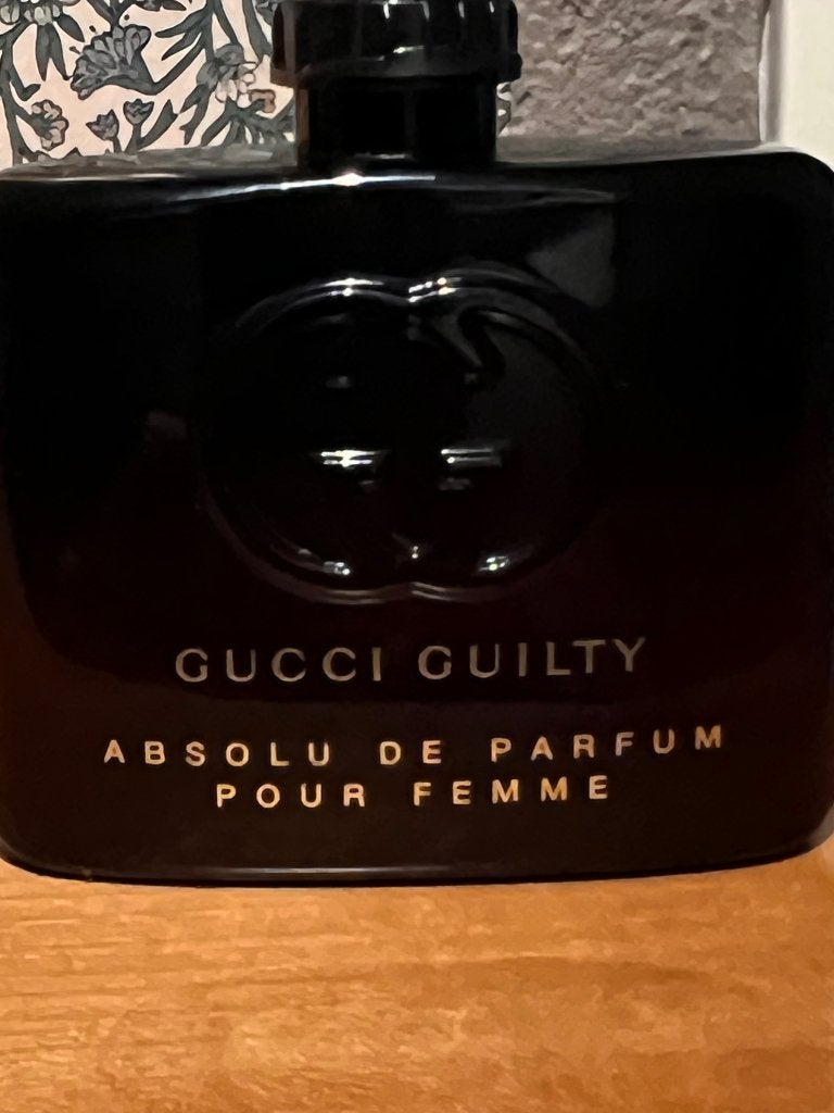 Gucci guilty absolu de parfum femme, Ophalen of Verzenden, Gebruikt