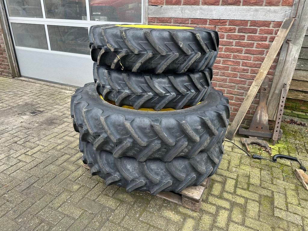 John deere wielen, Zakelijke goederen, Agrarisch | Onderdelen | Banden, Velgen en Assen, Ophalen