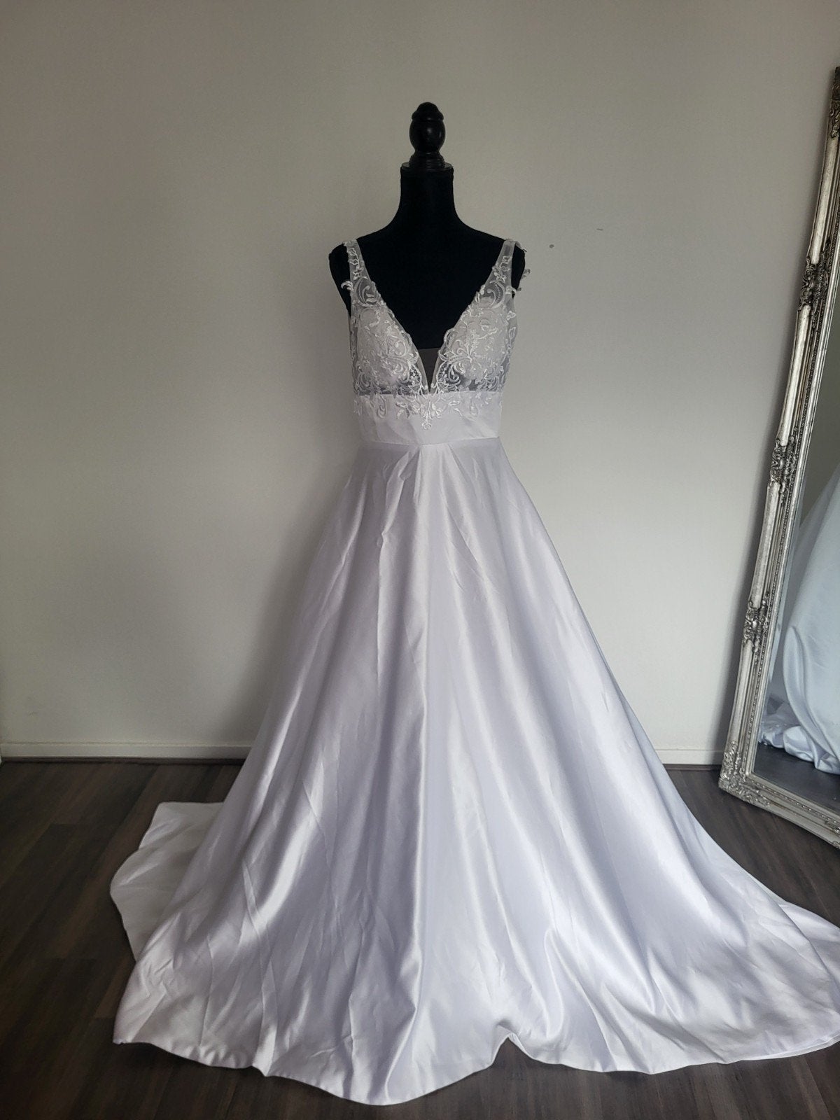 Mooie trouwjurk, Kleding | Dames, Ophalen of Verzenden, Nieuw, Wit, Trouwjurk