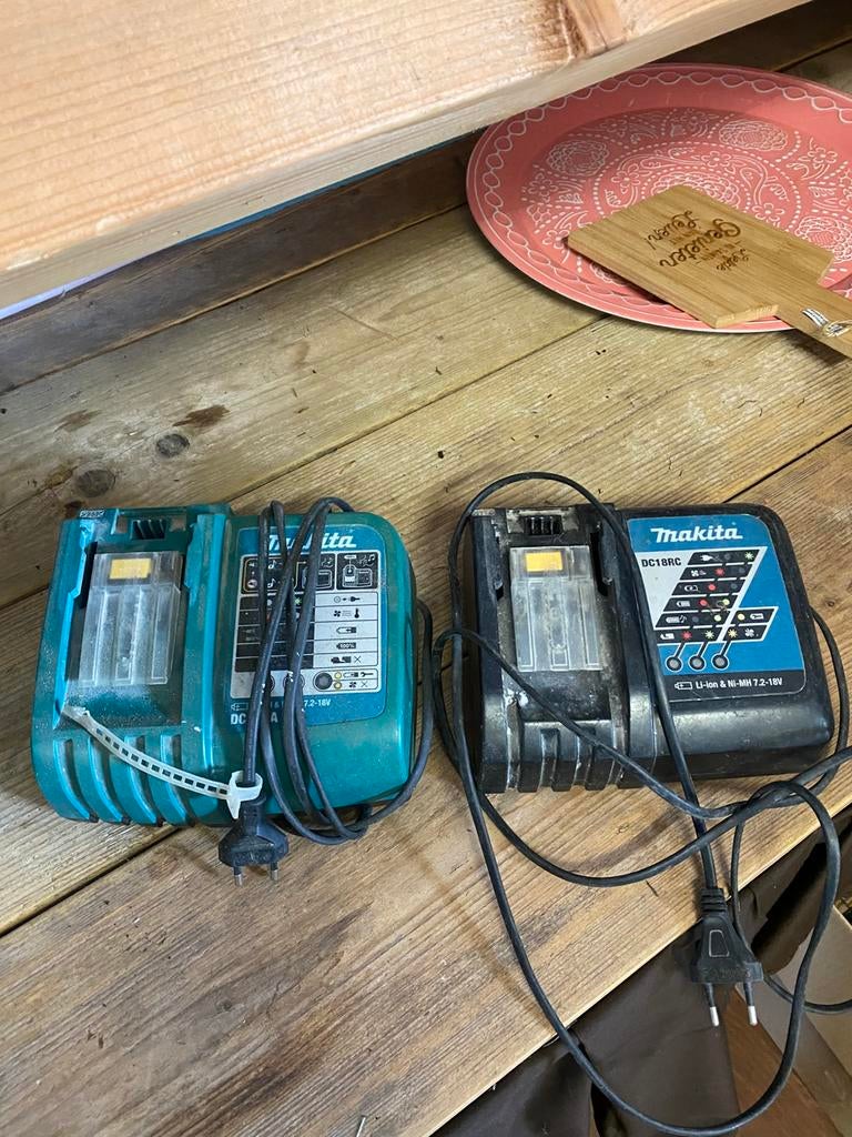 Makita accu laders, Ophalen, Gebruikt