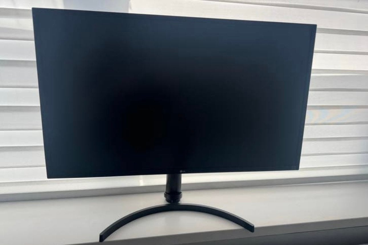 4K LG 32 Inch Monitor, Computers en Software, Monitoren, Ophalen, IPS, In hoogte verstelbaar, 60 Hz of minder