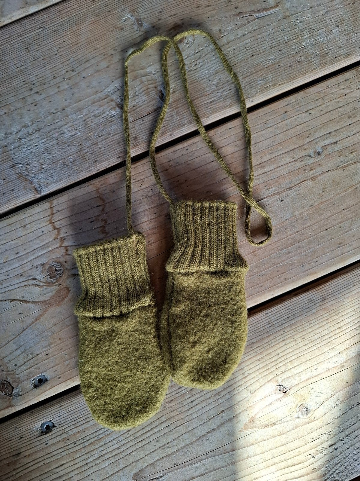 Wollen wantjes, kleinste maat, Disana, Kinderen en Baby's, Gebruikt, Jongen of Meisje, Ophalen of Verzenden, 104 of kleiner