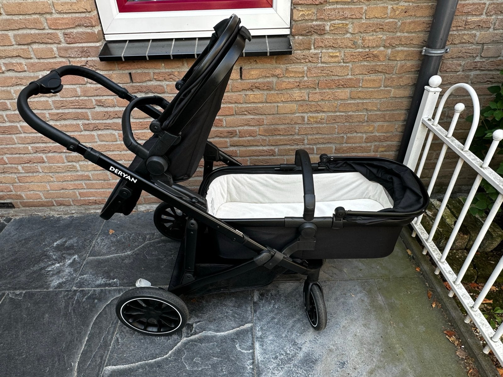 Deryan Evy V2 Duo Kinderwagen Zwart 2-in-1 met adapters, Kinderen en Baby's, Kinderwagens en Combinaties, Gebruikt, Duowagen, Combiwagen