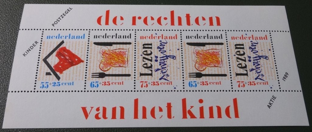 Blok Kinderpostzegels 1989 - 1438 - Rechten Kind - PNe01-16, Postzegels en Munten, Postzegels | Nederland, Verzenden, Na 1940