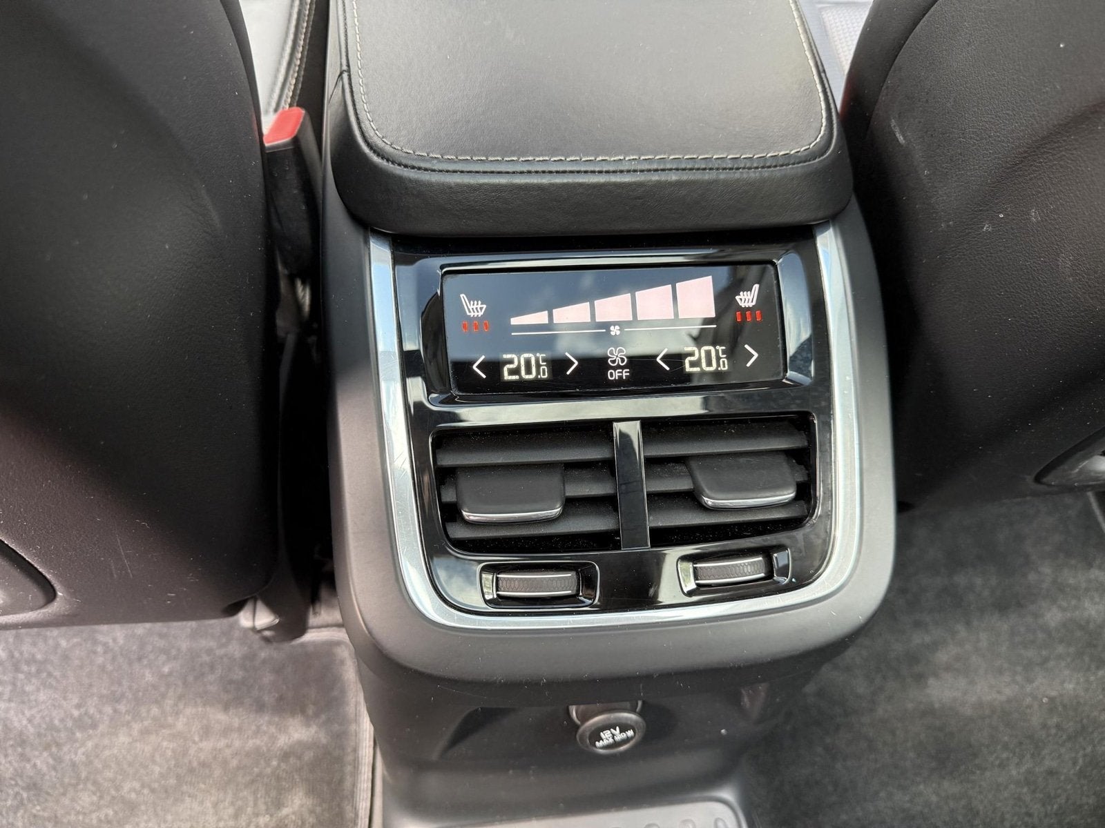 Foto 22 van Volvo XC90 2.0 T8 Twin Engine AWD Inscription