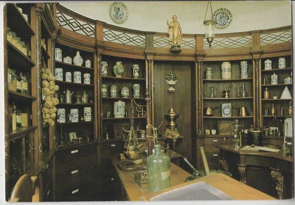 Gouda Antieke Stadsapotheek in Stedelijk Museum Ongelopen, Verzenden, 1980 tot heden, Ongelopen, Zuid-Holland