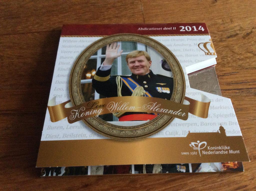 Abdicatieset deel l & ll in BU kwaliteit, Ophalen of Verzenden, Koningin Beatrix, Euro's