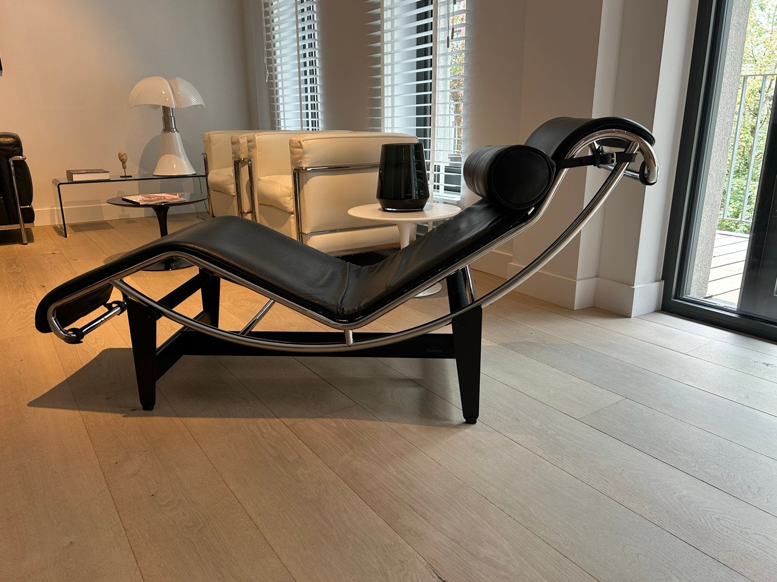 Cassina LC4 Chaise Longue - Zwart Leer, Ophalen, Leer, Zo goed als nieuw, 75 tot 100 cm