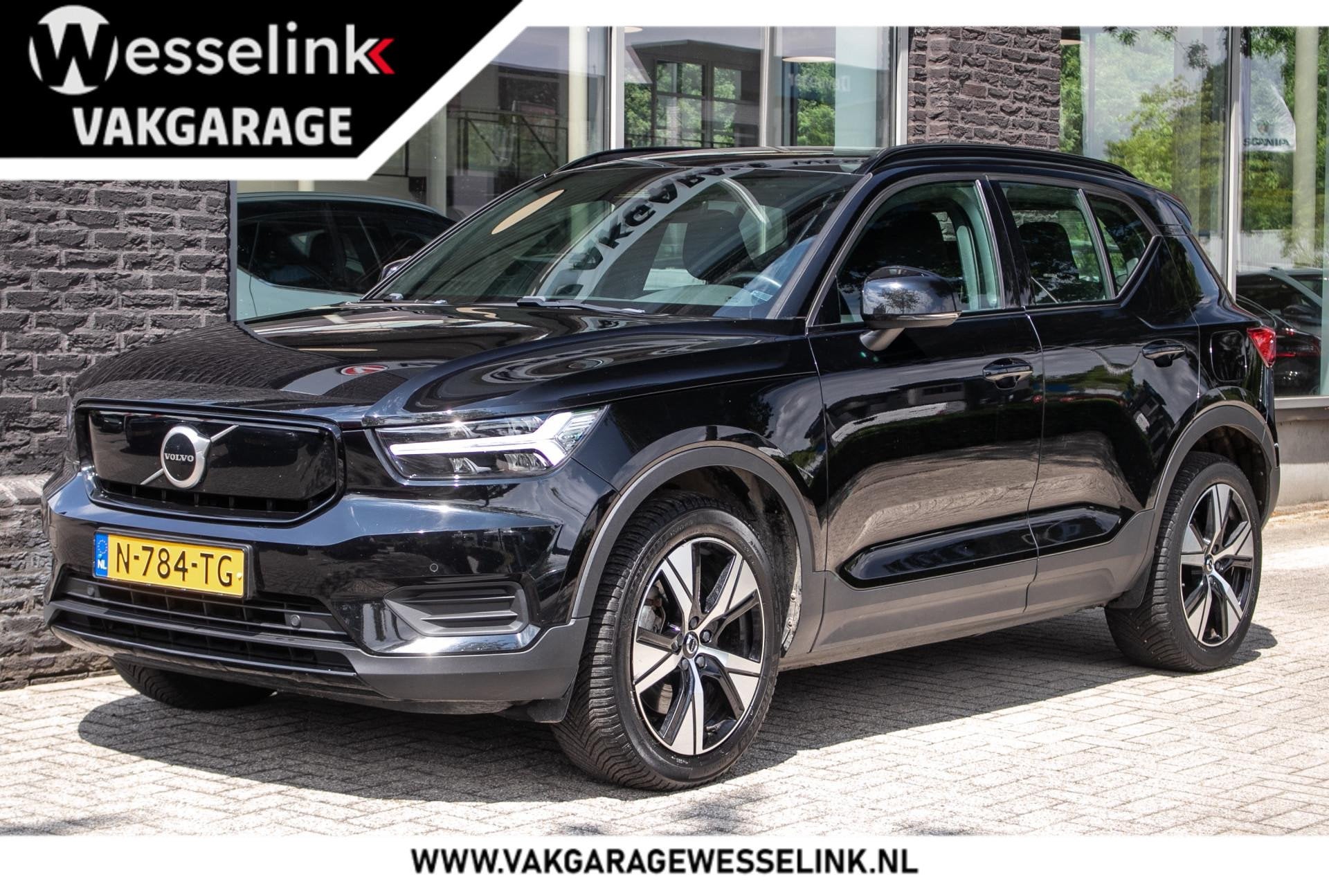 Volvo XC40 Recharge Core | Stoel/stuurverw. | Carplay | Navi, Stof, Gebruikt, 422 km, Zwart