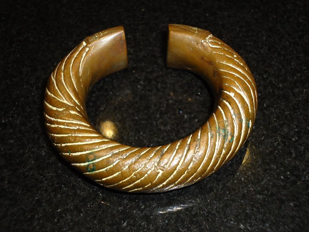 oude TORQUE West-Afrika (Burkina Faso) bronzen armband brons, Antiek en Kunst, Ophalen of Verzenden