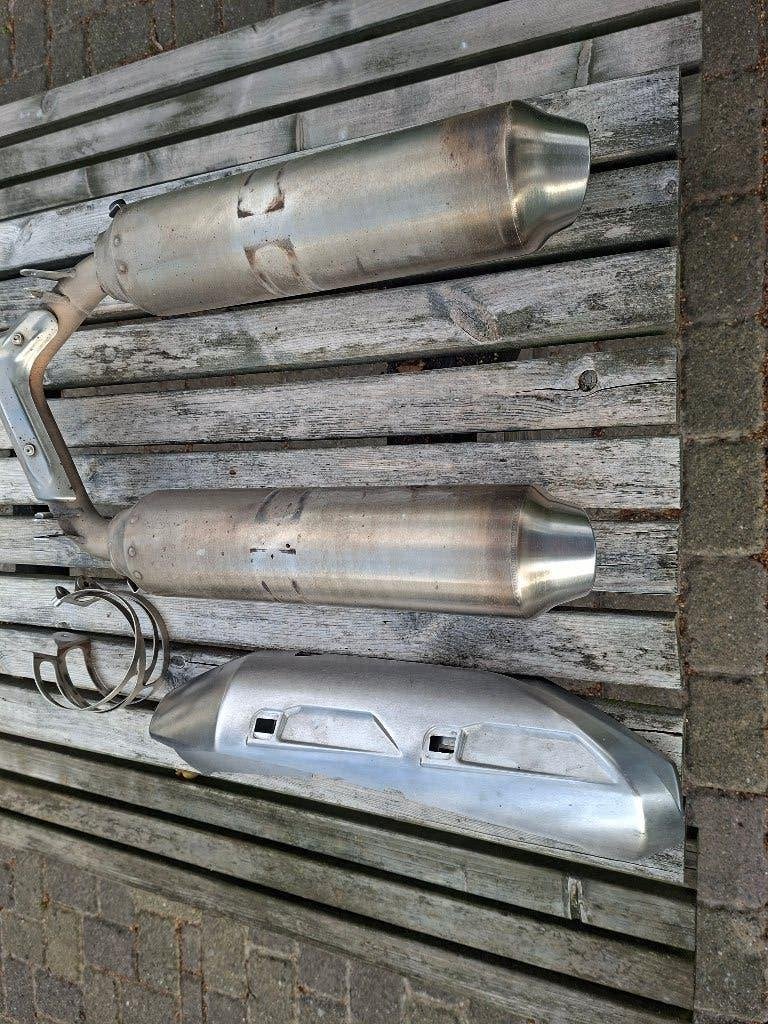 Originele uitlaaatsysteem KTM 990SMT, Motoren, Ophalen, Gebruikt