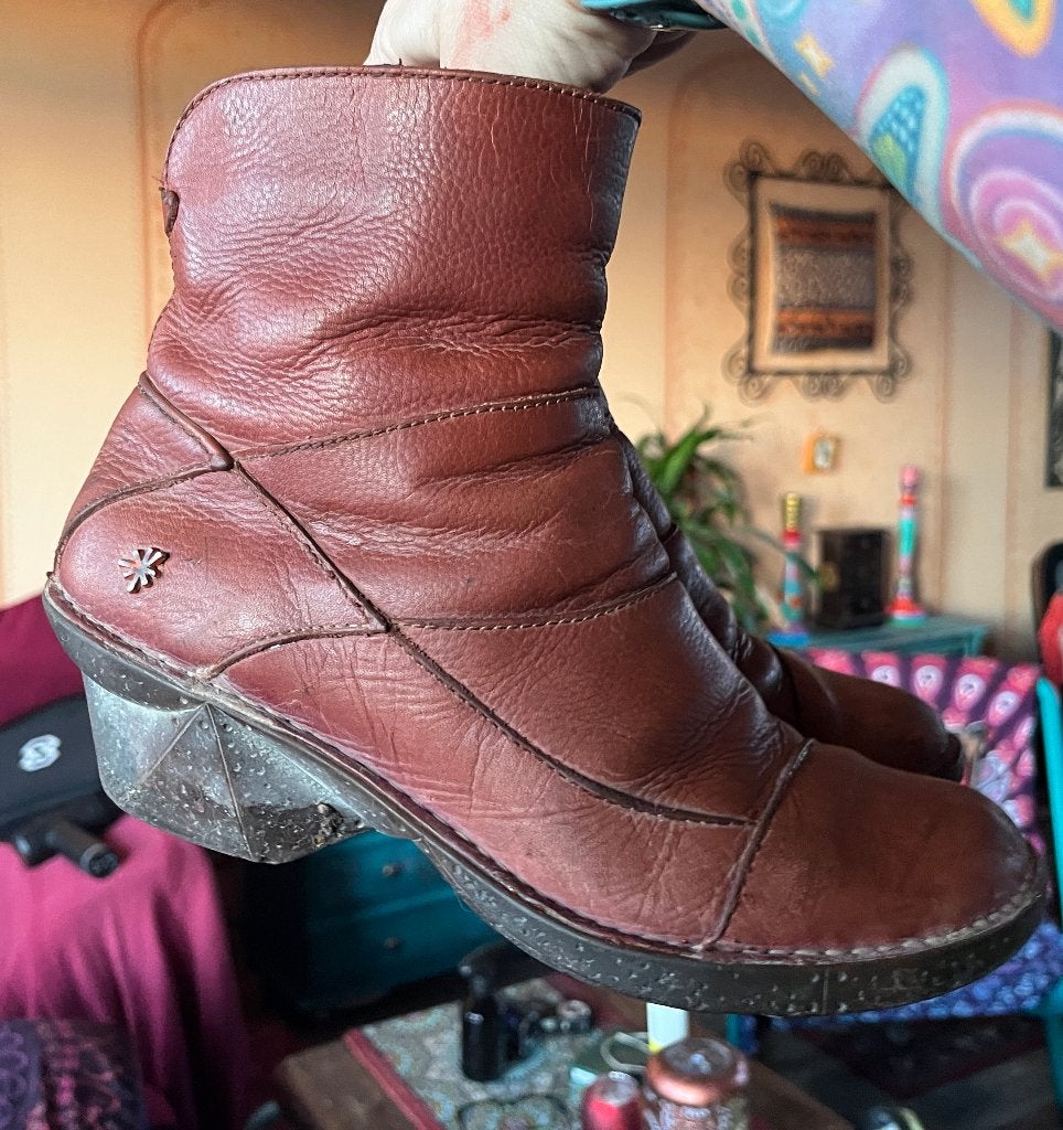 Super leuke Art enkellaarzen met aparte hak 39 nu 49,99€, Kleding | Dames, Bruin, Lage of Enkellaarzen, Ophalen of Verzenden, Art Company