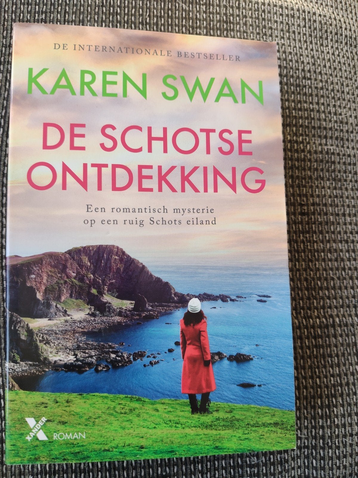 De Schotse Ontdekking - Karen Swan (Roman), Ophalen of Verzenden, Zo goed als nieuw, Karen Swan