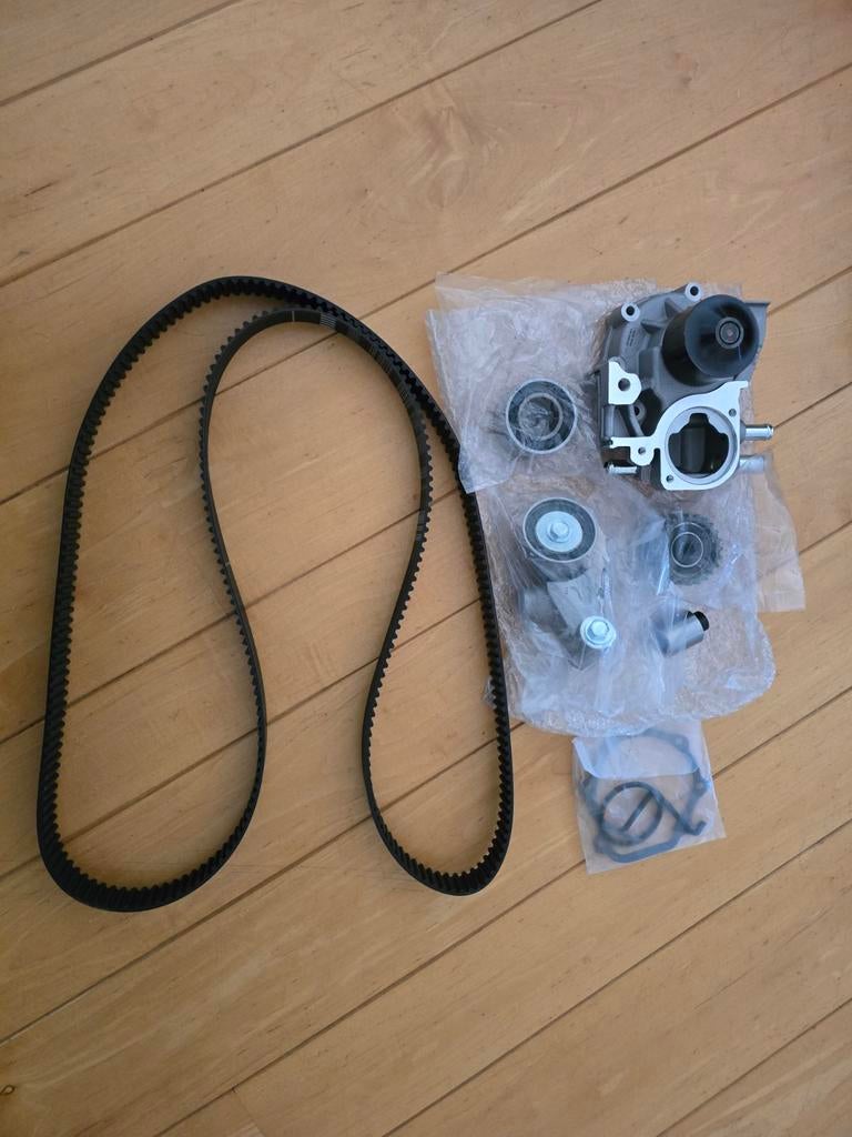 Skf distributieriem set voor de subaru impreza, Ophalen of Verzenden, Subaru