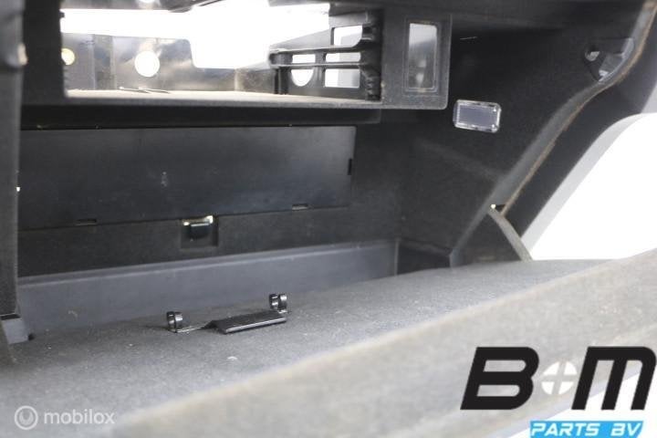Dashboardkastje Audi RSQ3 F3 83B857035, Gebruikt