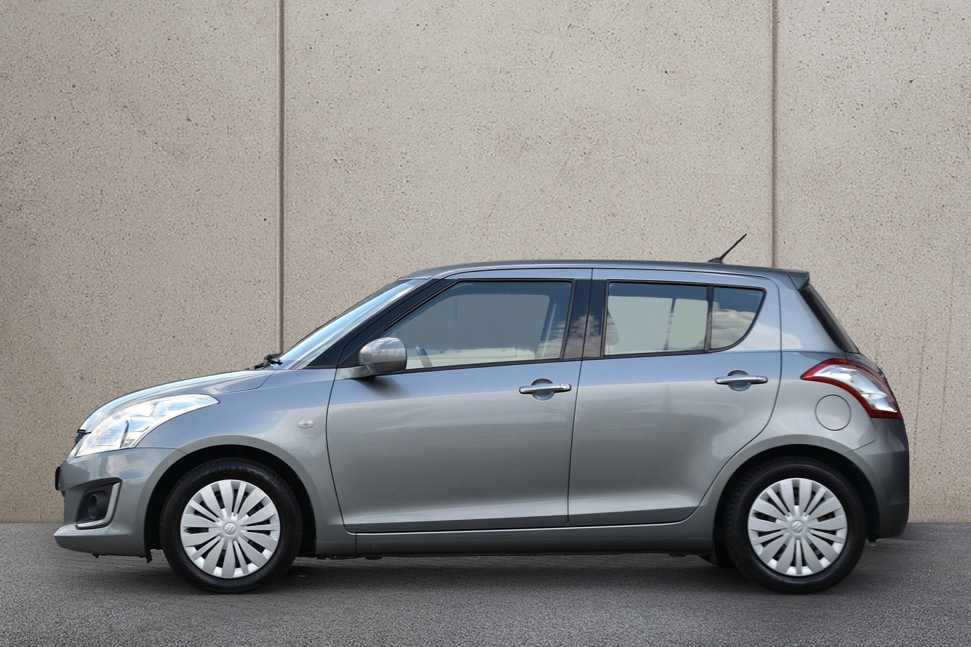 Suzuki Swift 1.2 Comfort EASSS | 5 deurs | Airco | Stoelvera, Euro 5, Stof, Gebruikt, 4 cilinders