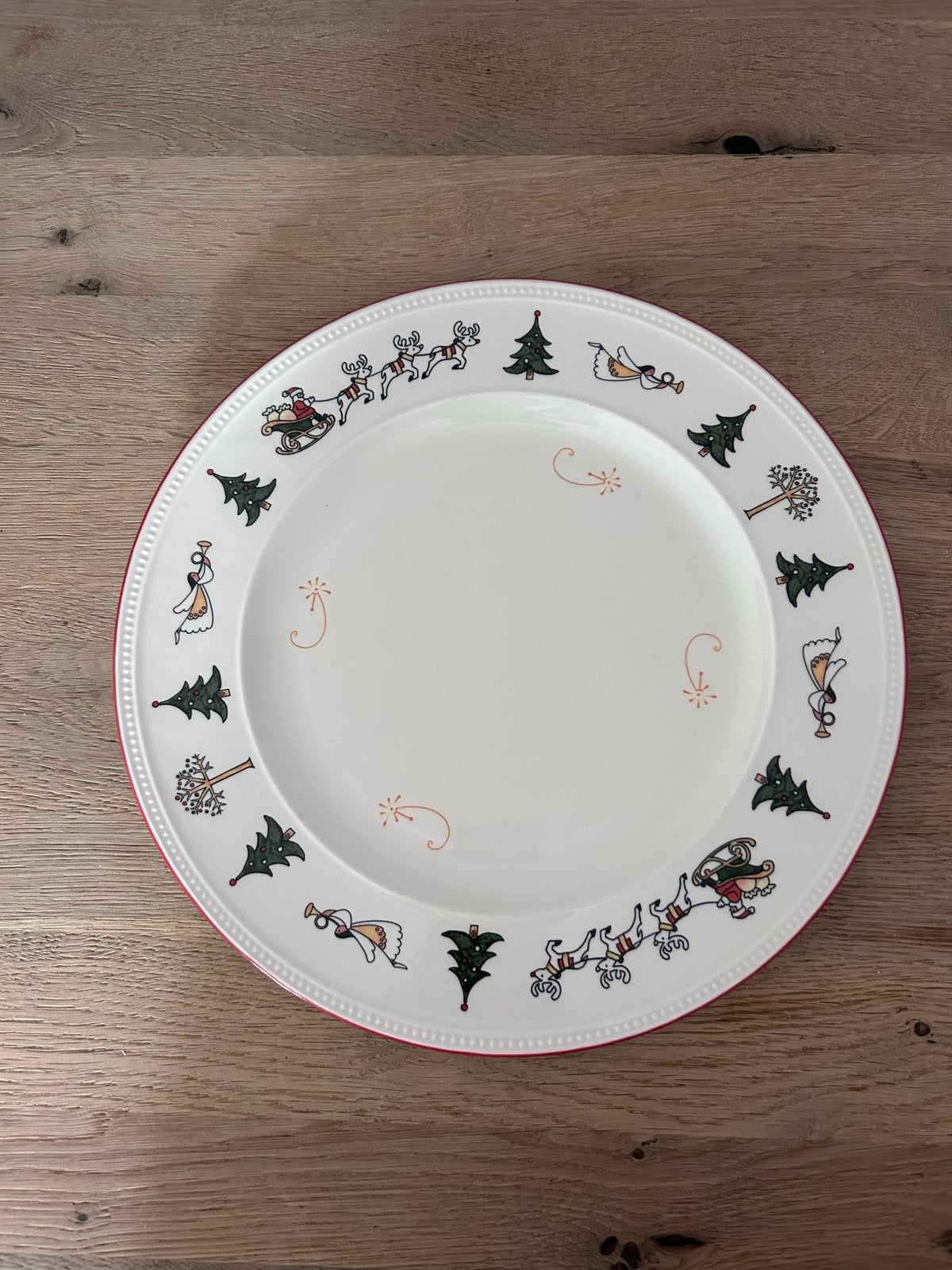 Wedgwood Christmas Dinnerbord 31cm, Huis en Inrichting, Keuken | Servies, Ophalen, Zo goed als nieuw, Bord(en), Wedgwood