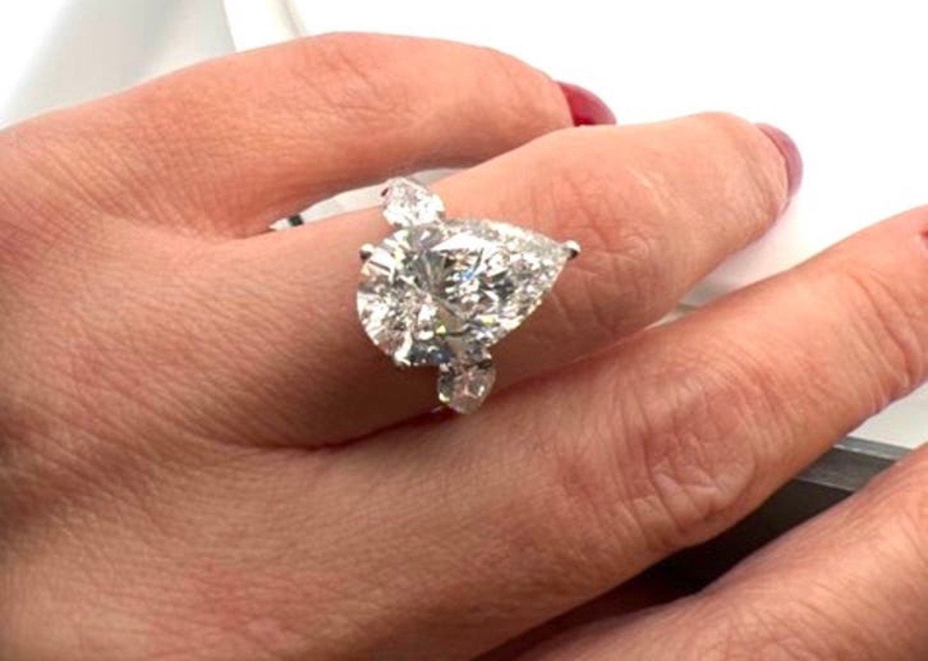 Nieuwe witgouden ring met VS2 diamanten van maar liefst 6CT!, Nieuw, Ophalen of Verzenden, 17 tot 18, Met edelsteen