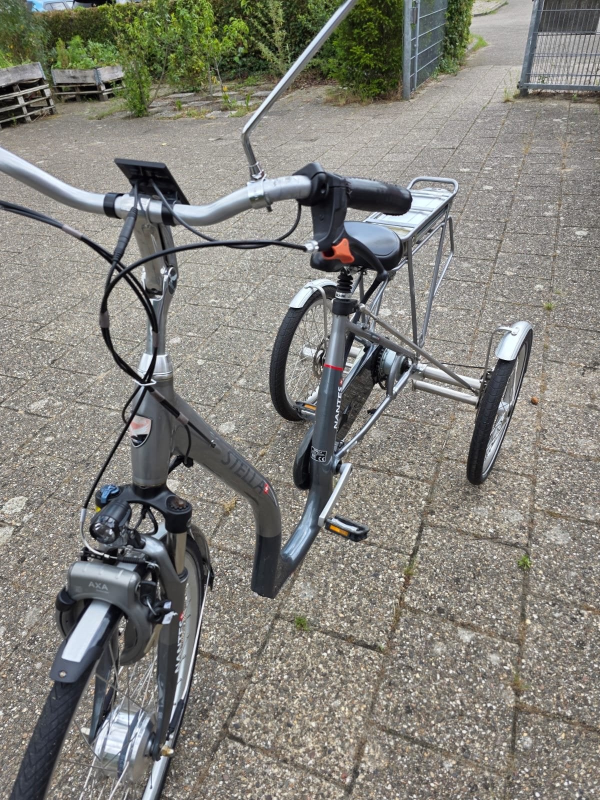 Stella Nantes E-bike met zijwielen, Ophalen, Gebruikt, Velgrem