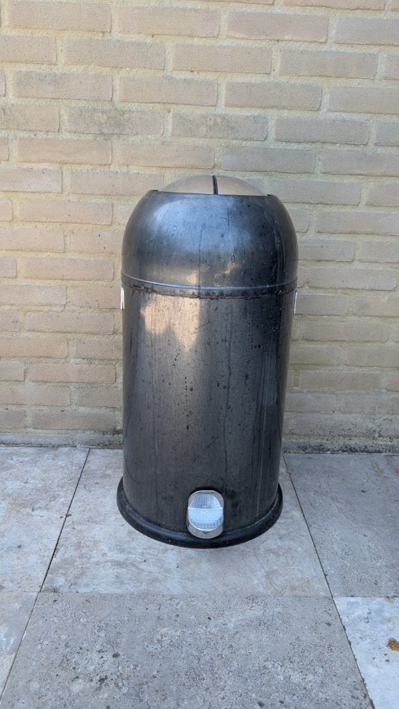 Afvalemmer / Pedaalemmer 30 liter, Ophalen, 50 – 75, Gebruikt, Met pedaal
