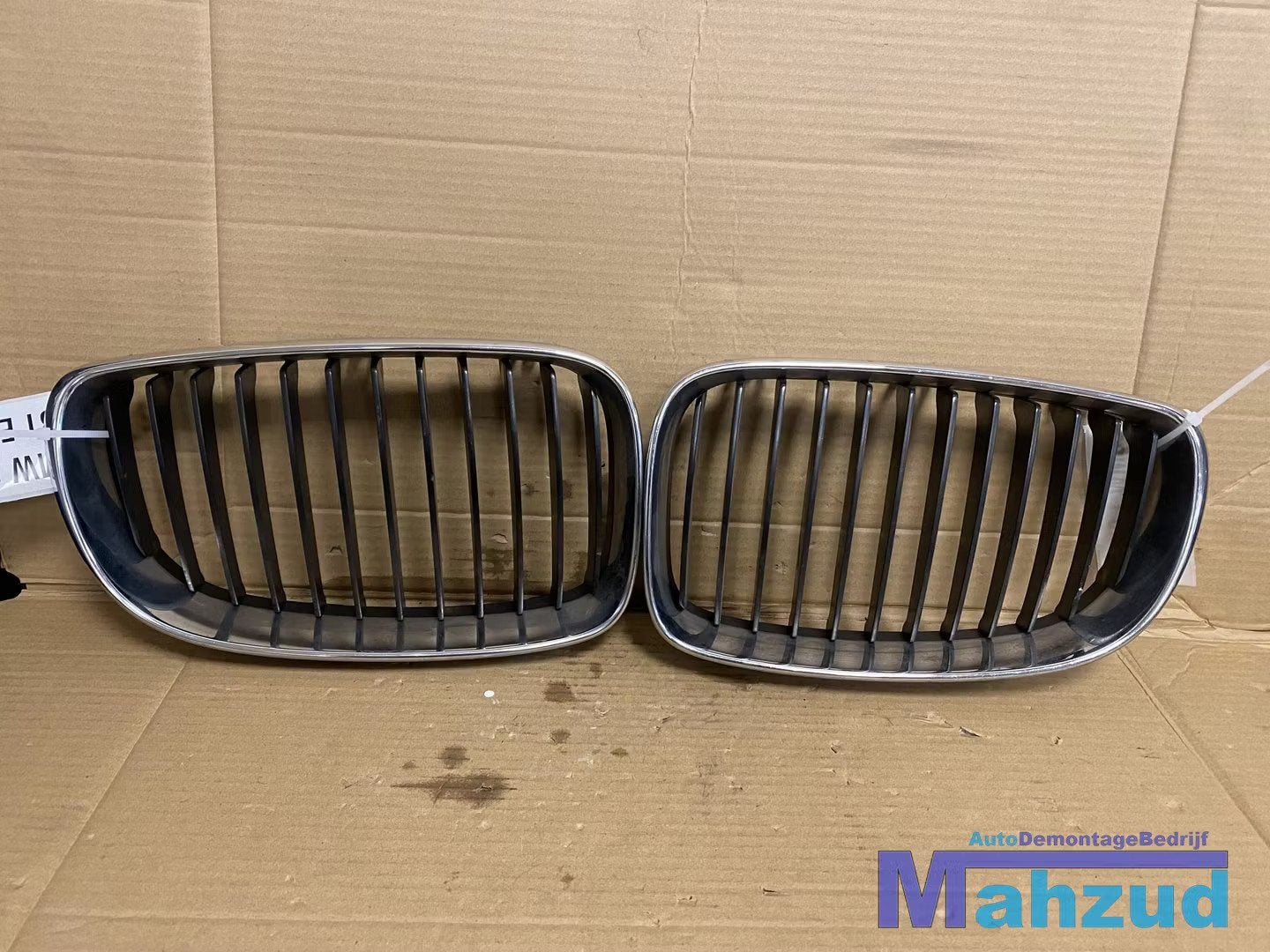 BMW 1 SERIE E81 E87 grille nieren set 2003-2007, Petuelring 130
80788  Munich, DE, Gebruikt, Info@bmw.de, Ophalen of Verzenden