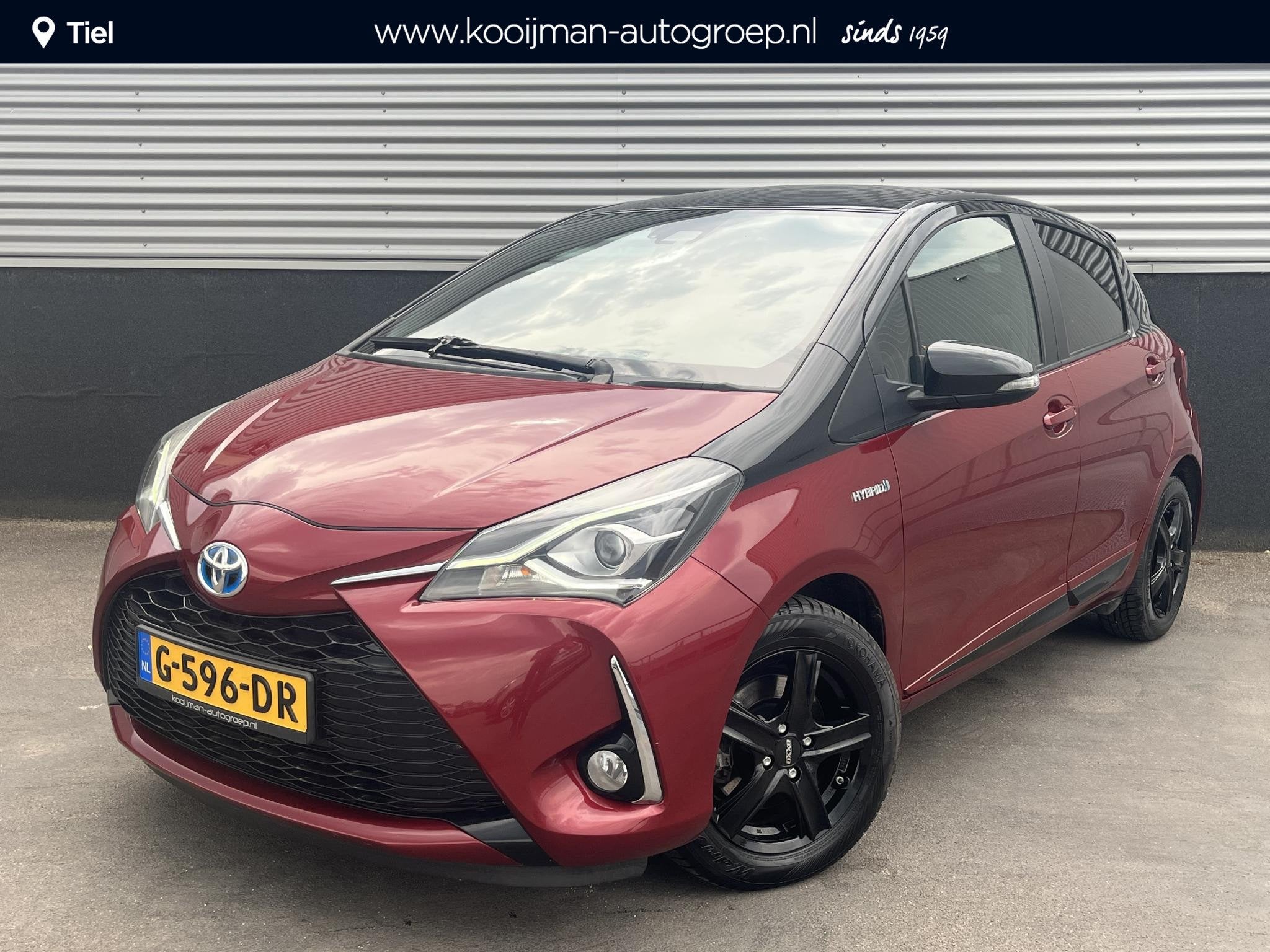 Toyota Yaris 1.5 Hybrid Bi-Tone Navigatie, Achteruitrijcamer, Auto's, Gebruikt, Euro 6, 4 cilinders, Automatische klimaatregeling