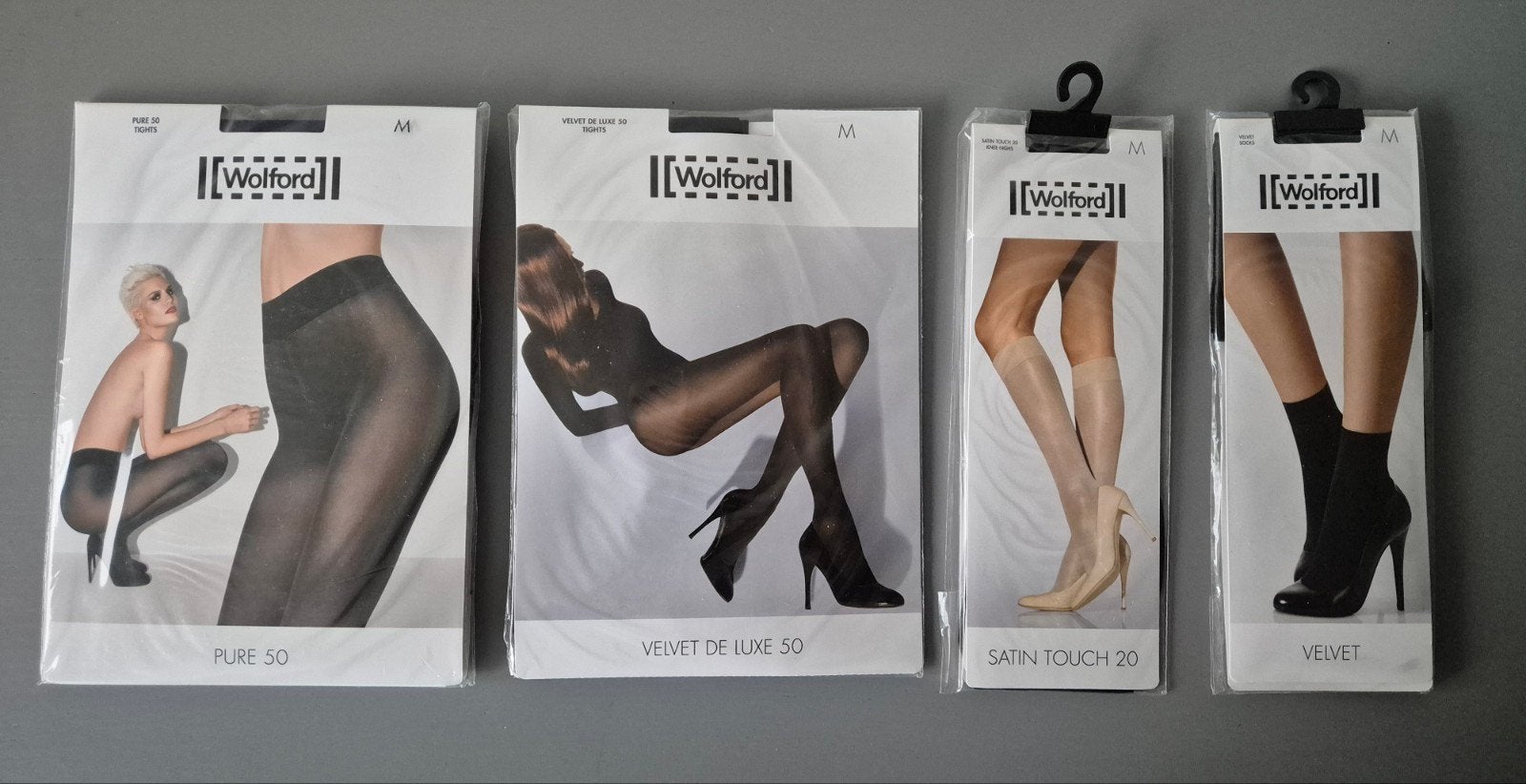 NIEUW Wolford 13 x Panty's 11x kousjes Medium div kleuren, Blauw, Nieuw, Maat 40/42 (M), Ophalen of Verzenden