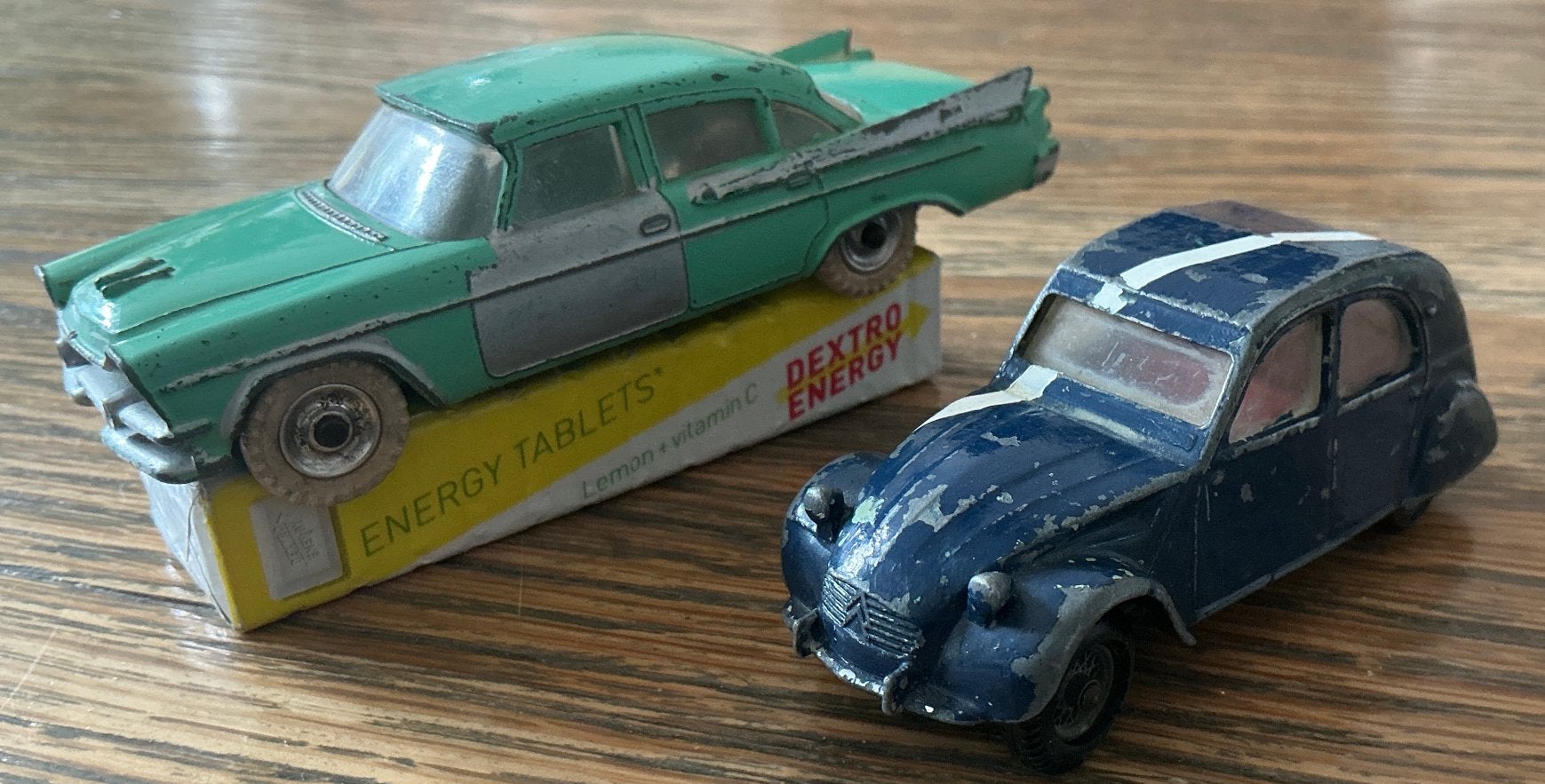 Vintage Oude Citroën 2 cv Lelijke Eend Dinky Toys, Ophalen of Verzenden, Gebruikt, Auto, Dinky Toys