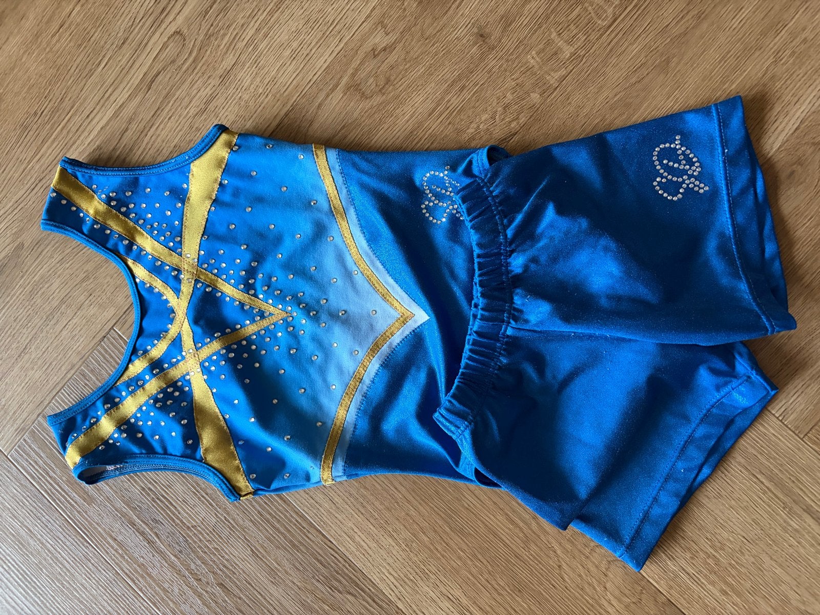 Ngv Turnpakje met bijpassend broekje - maat cla, Ophalen of Verzenden, Gebruikt