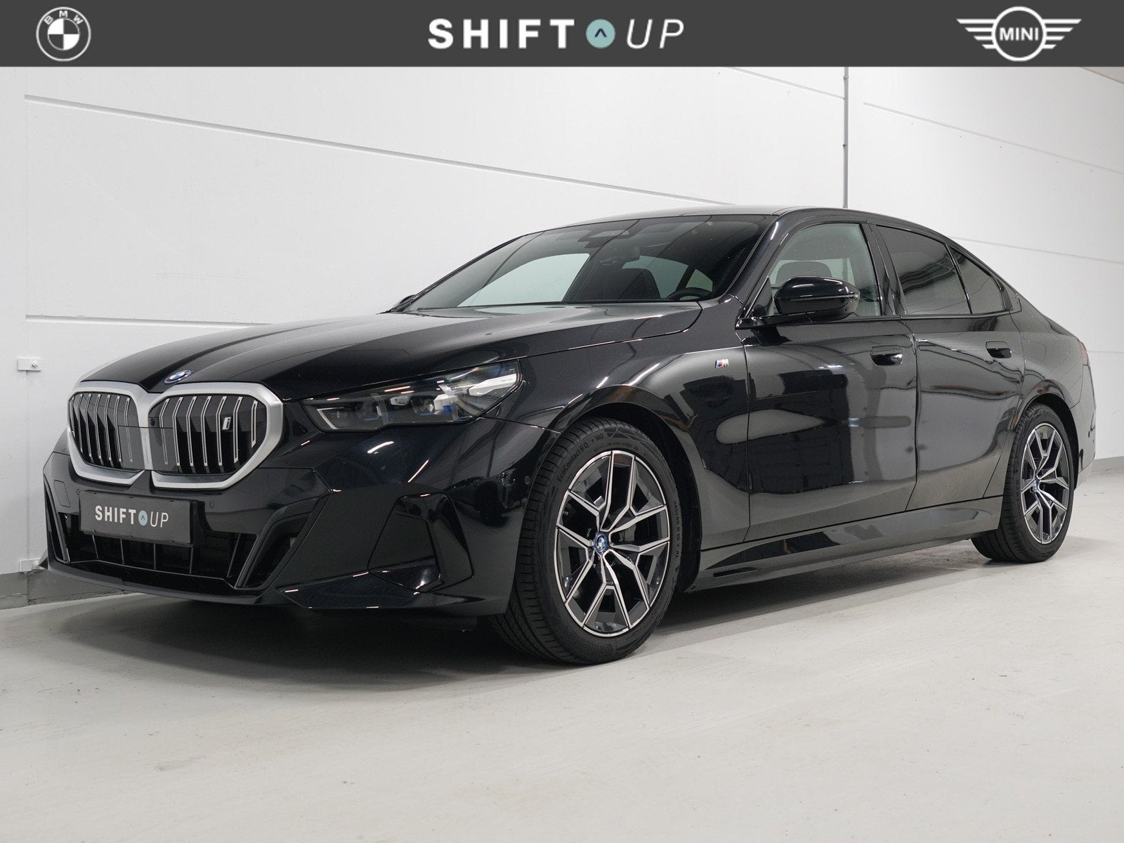 BMW i5 eDrive40 M-Sport | Panoramadak | CoPilot | Harman Kar, Auto's, Automaat, 81 kWh, Achterwielaandrijving, Gebruikt