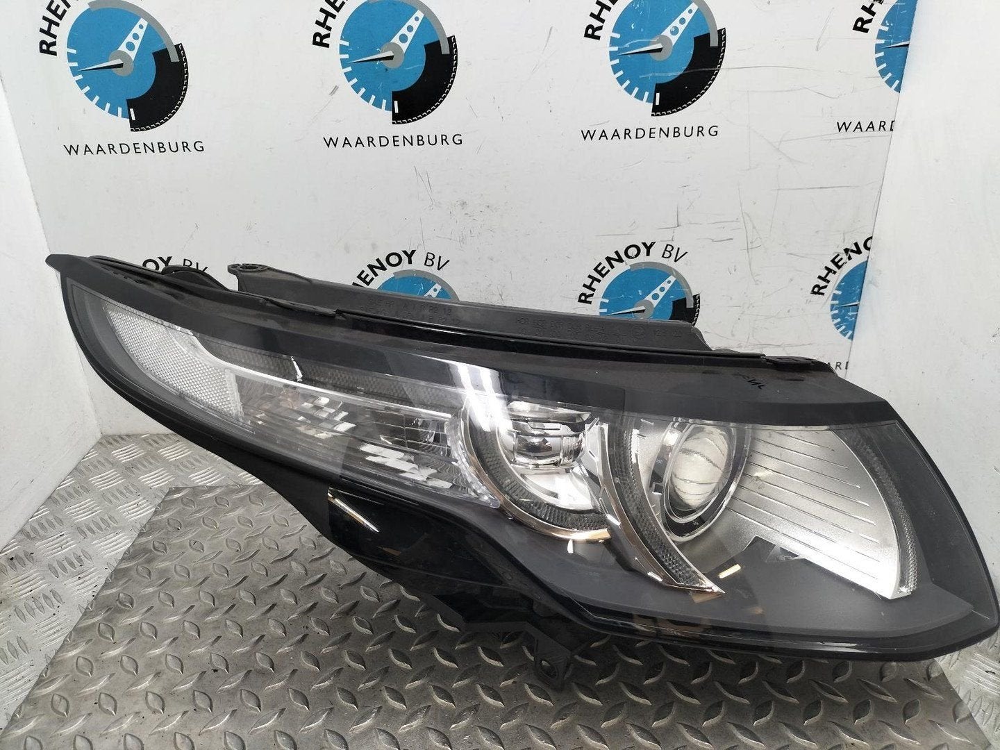LANDROVER RANGE ROVER EVOQUE KOPLAMP R BJ3213W029EC 2013, Ophalen of Verzenden, Gebruikt, Stiba lid
