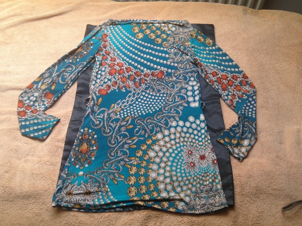 Turquoise top, Maat 38/40 (M), Zo goed als nieuw, Zonder mouw, Verzenden
