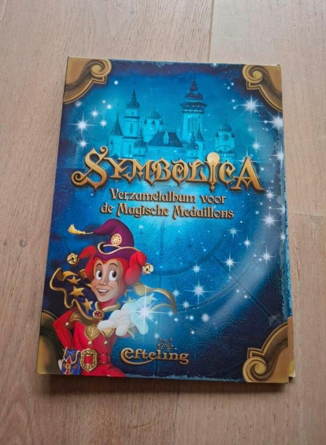 Efteling Symbolica Medaillons Compleet in Album, Ophalen of Verzenden, Gebruikt, Overige typen