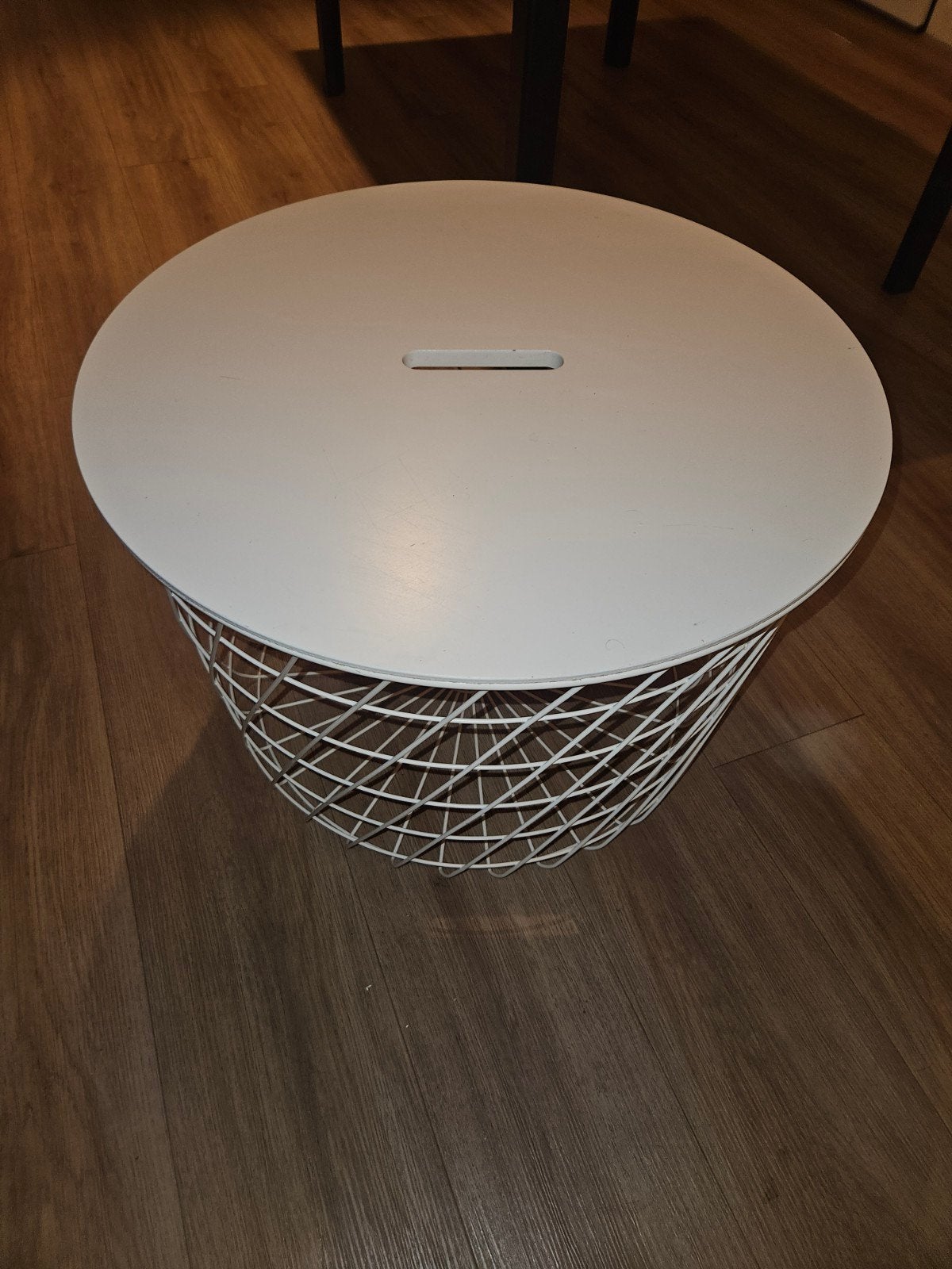 Witte draadmand bijzettafel met deksel, Ophalen, Gebruikt, Wit, Metaal