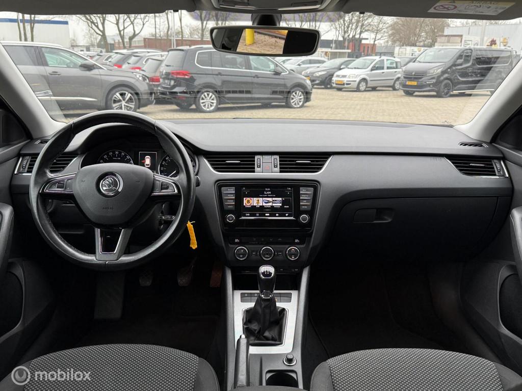 Skoda Octavia Combi 1.6 TDI Greentech Ambition TREKHAAK, Auto's, Skoda, Voorwielaandrijving, 1227 kg, Gebruikt, Euro 6