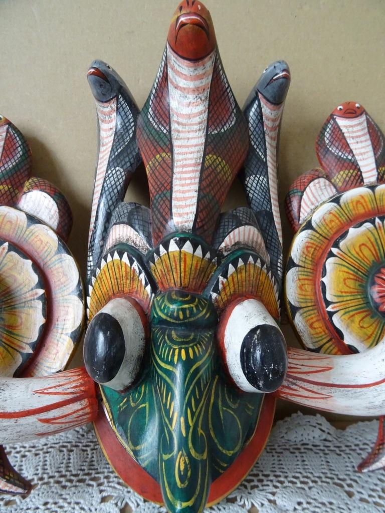 Inheems masker vintage houten masker met slangen Sri Lanka, Ophalen of Verzenden