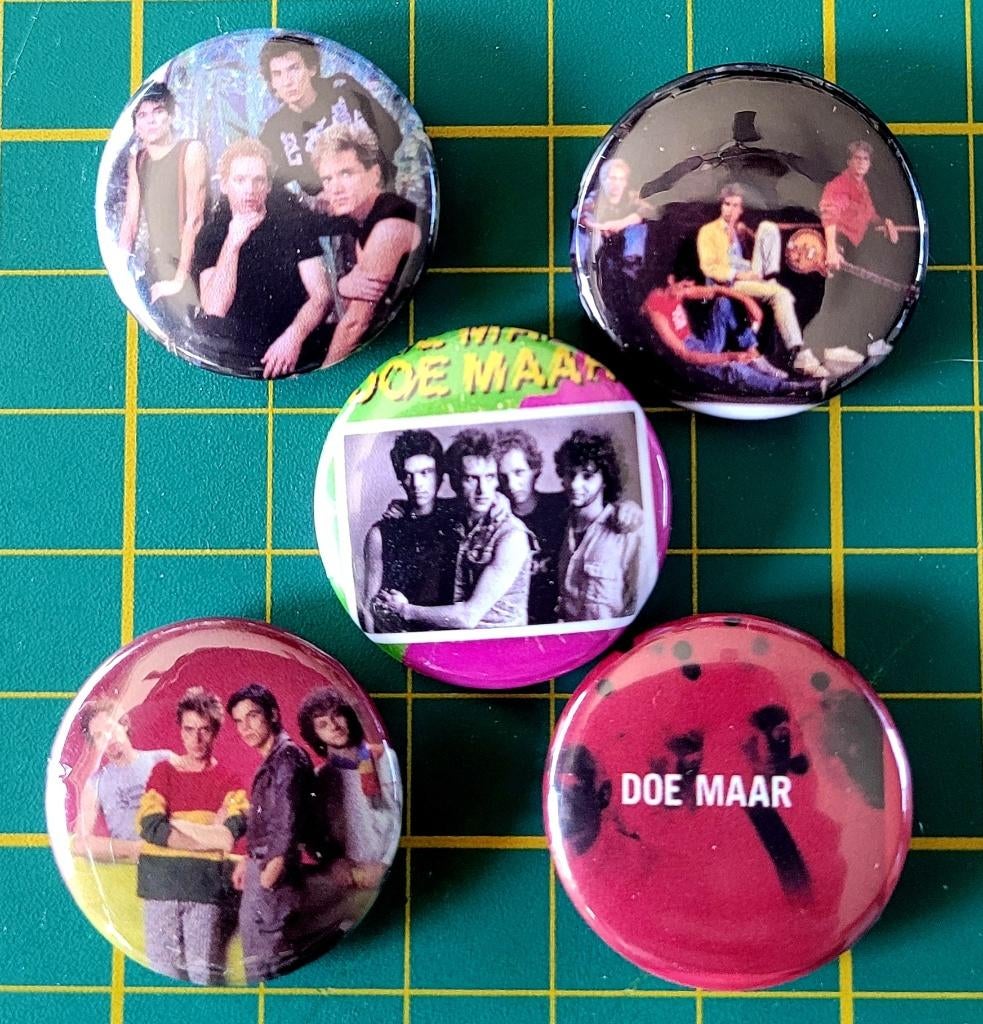 Doe Maar buttons (3), Verzamelen, Muziek, Artiesten en Beroemdheden, Verzenden, Nieuw, Gebruiksvoorwerp