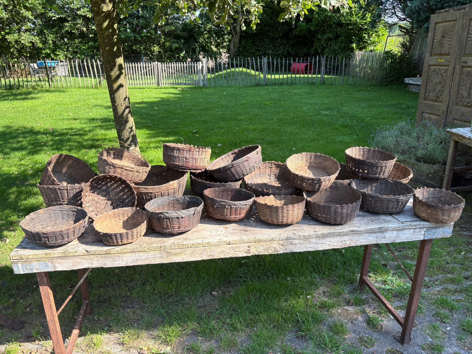 Partij van 21 oude leemmanden voor € 30 !!, Gebruikt, Mand, Rond, Ophalen of Verzenden