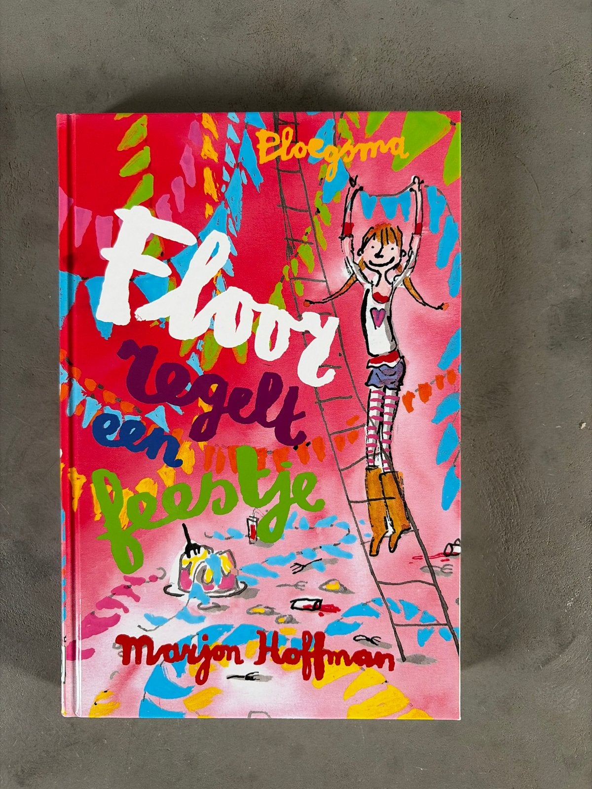 Floor regelt een feestje - Marjon Hoffman, Ophalen, Zo goed als nieuw, Fictie algemeen