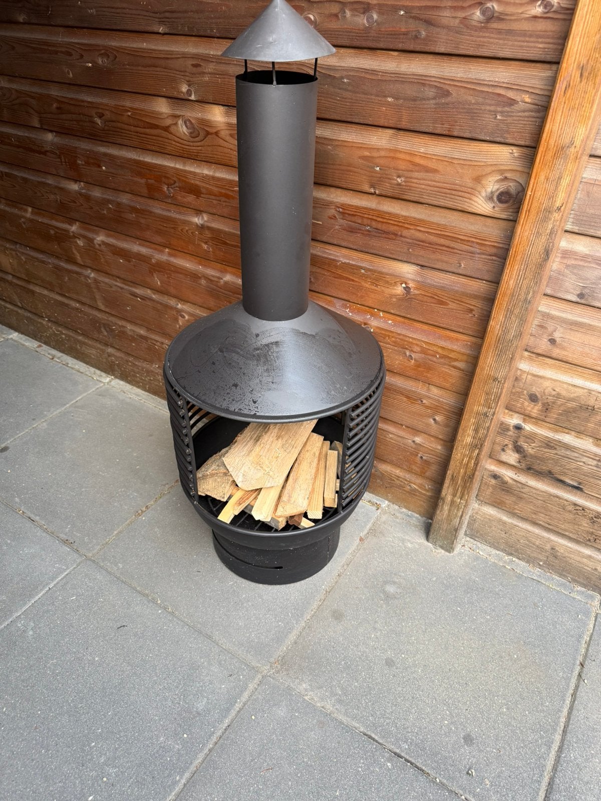 Tuinhaard incl hout en beschermhoes, nieuw, Ophalen, Nieuw