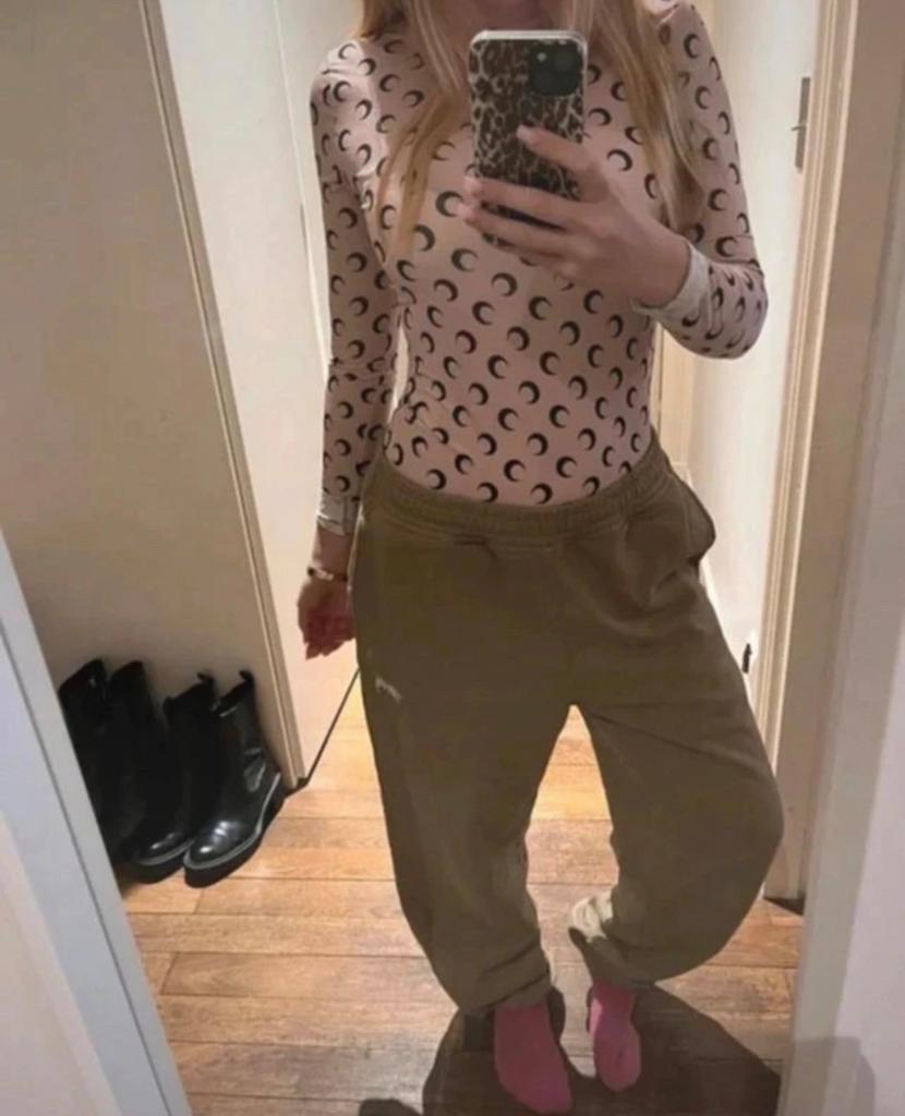 Stüssy khaki baggy sweatpants | size small, Ophalen of Verzenden, Zo goed als nieuw, Maat 46 (S) of kleiner, Groen