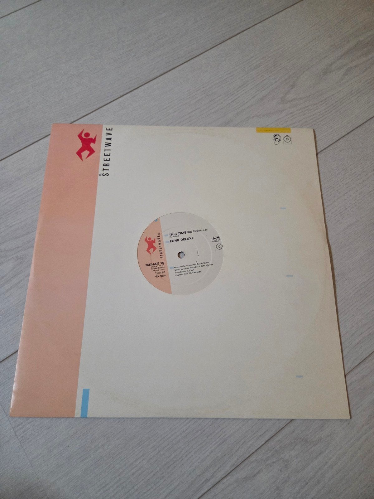 M.K.H. - This Time (Dub Version) / Funk Deluxe (12" Vinyl), Ophalen of Verzenden, Gebruikt, 12 inch