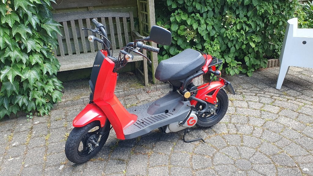 Te koop zeer nette Gamax Spillo snor scooter, Zo goed als nieuw, Benzine, Ophalen, Overige merken