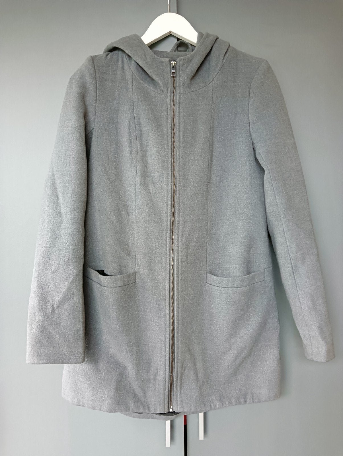 Leuke jas mt S van Only,grijs met donkere voering, Only, Ophalen of Verzenden, Zo goed als nieuw, Maat 36 (S)